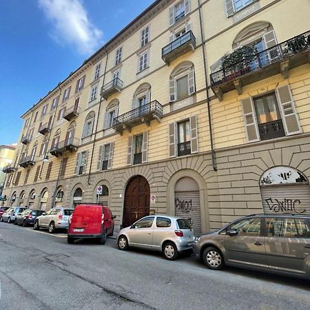 Centrale Appartamento Su Due Livelli "3" تورينو المظهر الخارجي الصورة